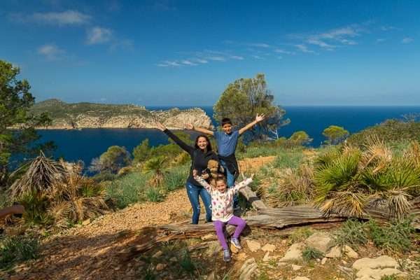hike with Daniela, tour guide